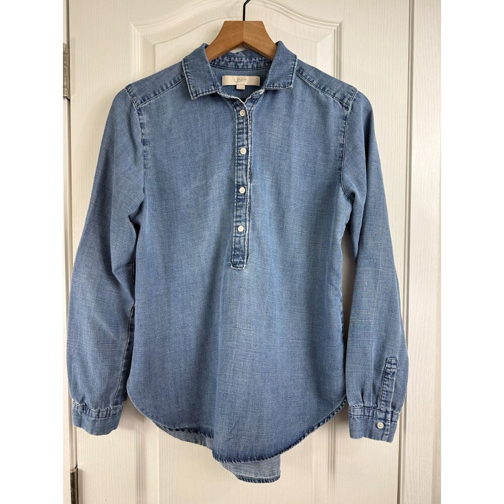 Ann Taylor LOFT Blue Chambray Long Sleeve Half Button Down Shirt Women's S Small